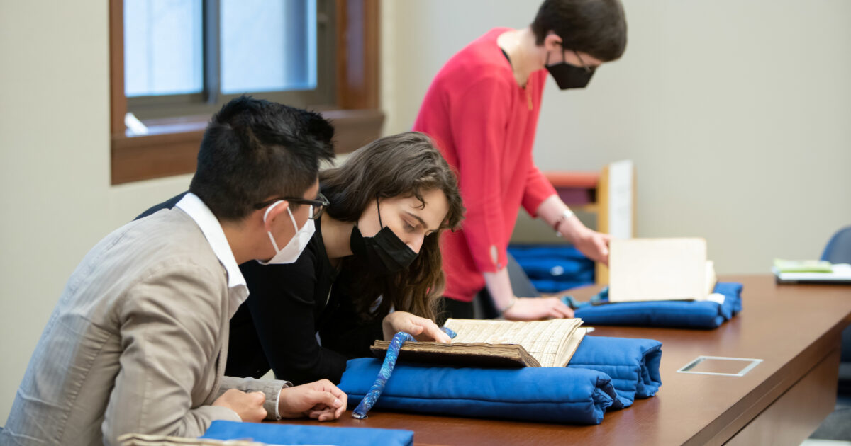 Consortium Grants Newberry Library