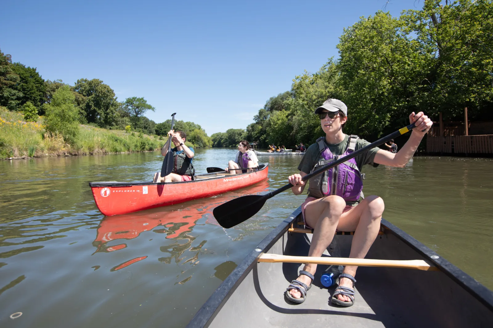 NCAIS participants and instructors paddle down the Chicago River.