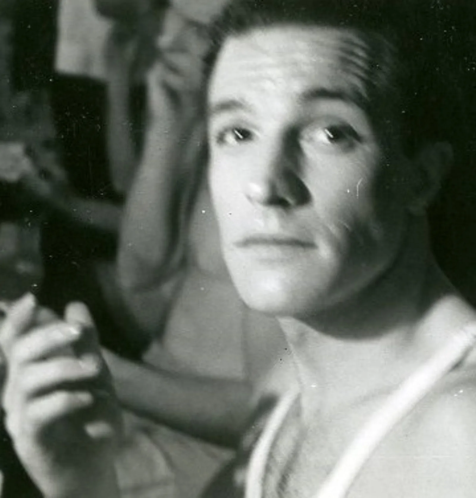 Gene Kelly backstage, Harris Theatre, Chicago, 1939. Taken by Ann Barzel.