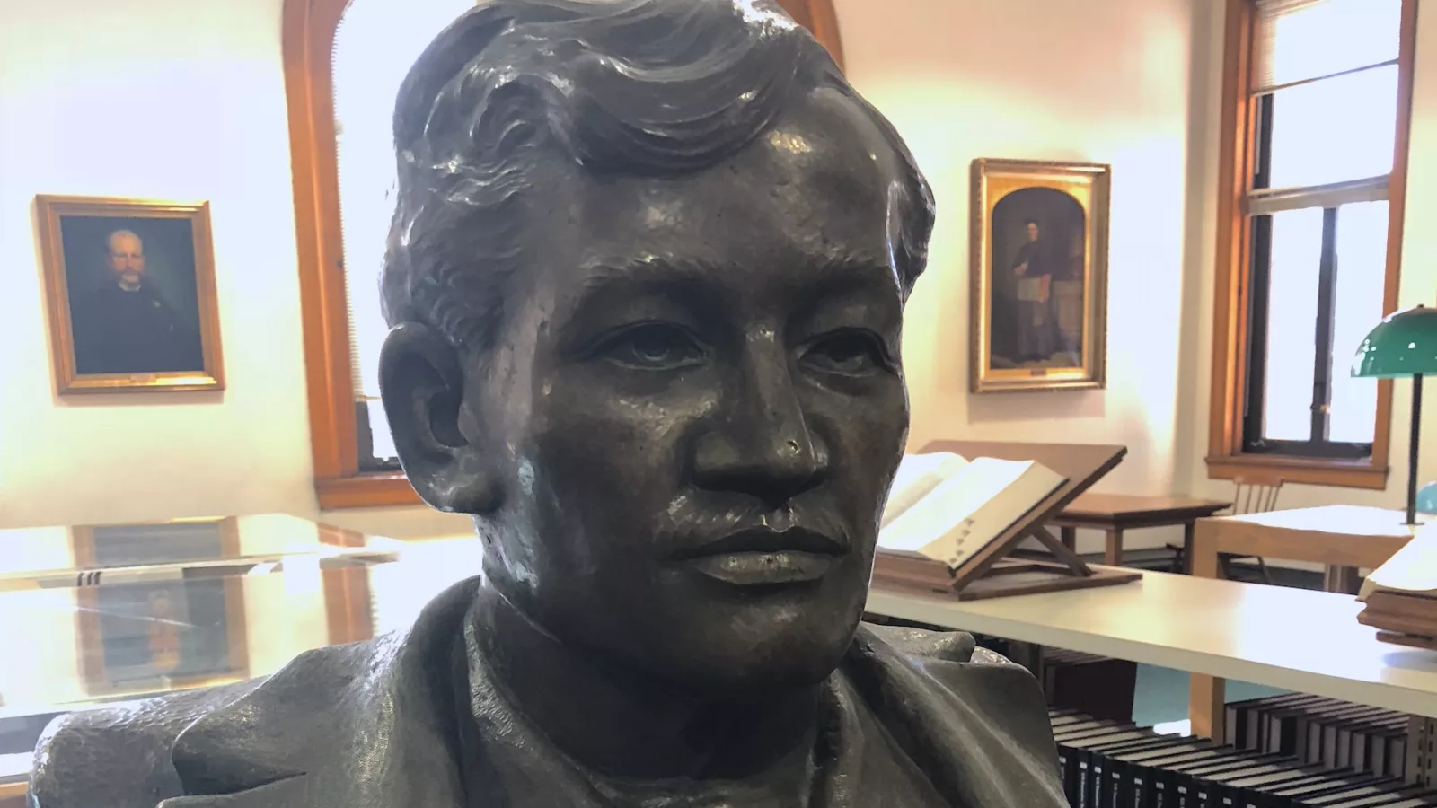 Rizal bust